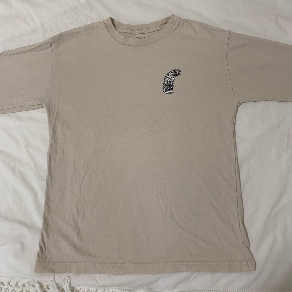 URBAN OUTFITTERS beige graphic long sleeve